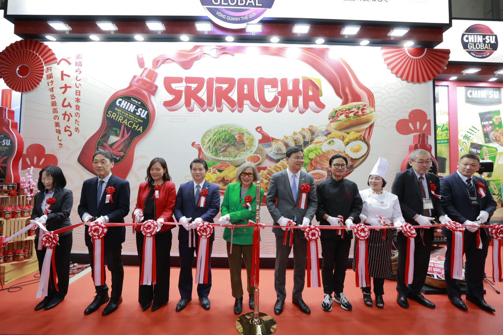 Tương ớt Chinsu Sriracha vừa ra mắt đ&atilde; 