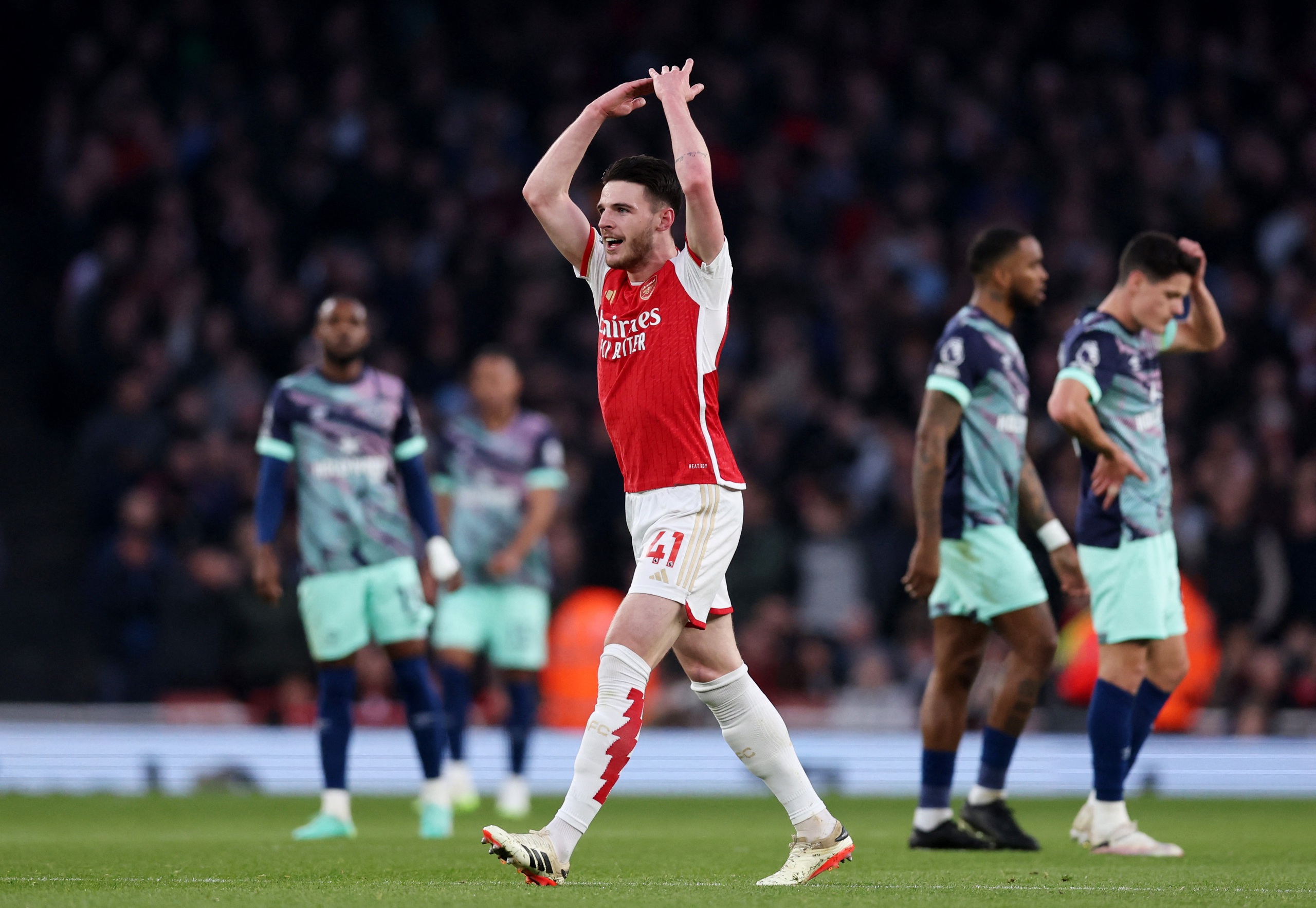 Kai Havertz tỏa s&aacute;ng derby, Arsenal chiếm ng&ocirc;i đầu Ngoại hạng Anh- Ảnh 2.