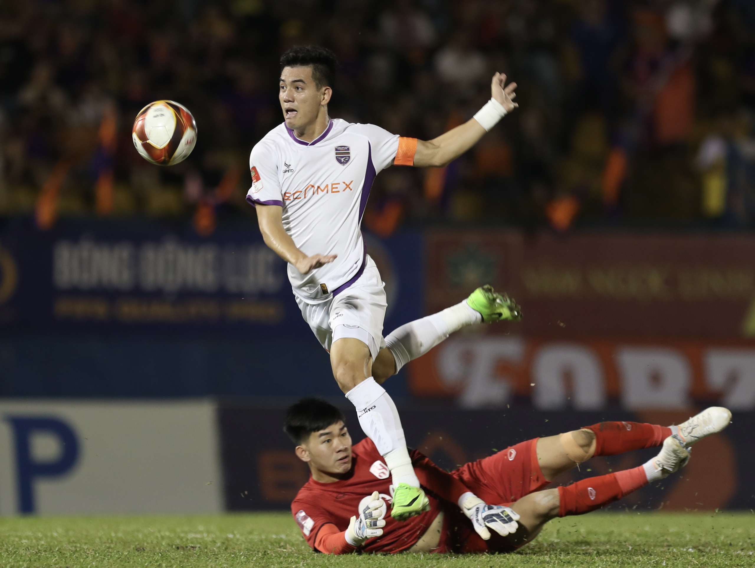 Tiến Linh nổ súng, báo tin vui cho HLV Troussier- Ảnh 3.