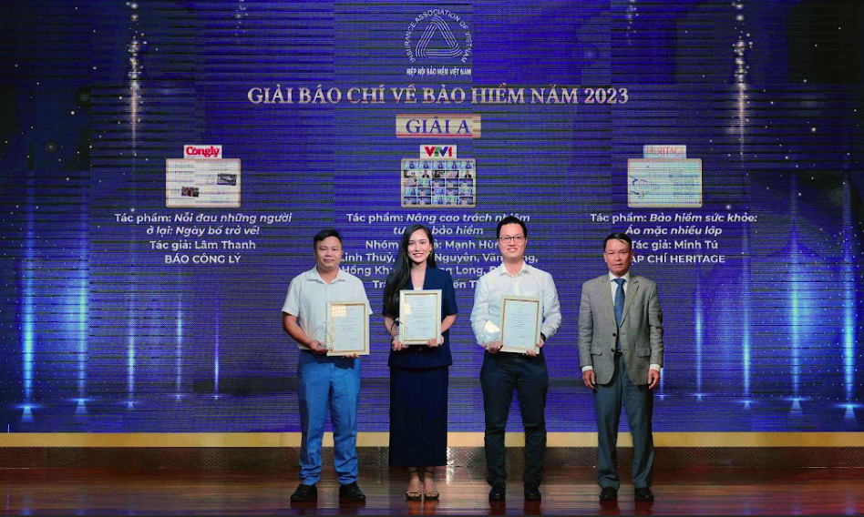 Ph&oacute;ng vi&ecirc;n B&aacute;o Người Lao Động đoạt Giải B&aacute;o ch&iacute; về Bảo hiểm 2023- Ảnh 2.