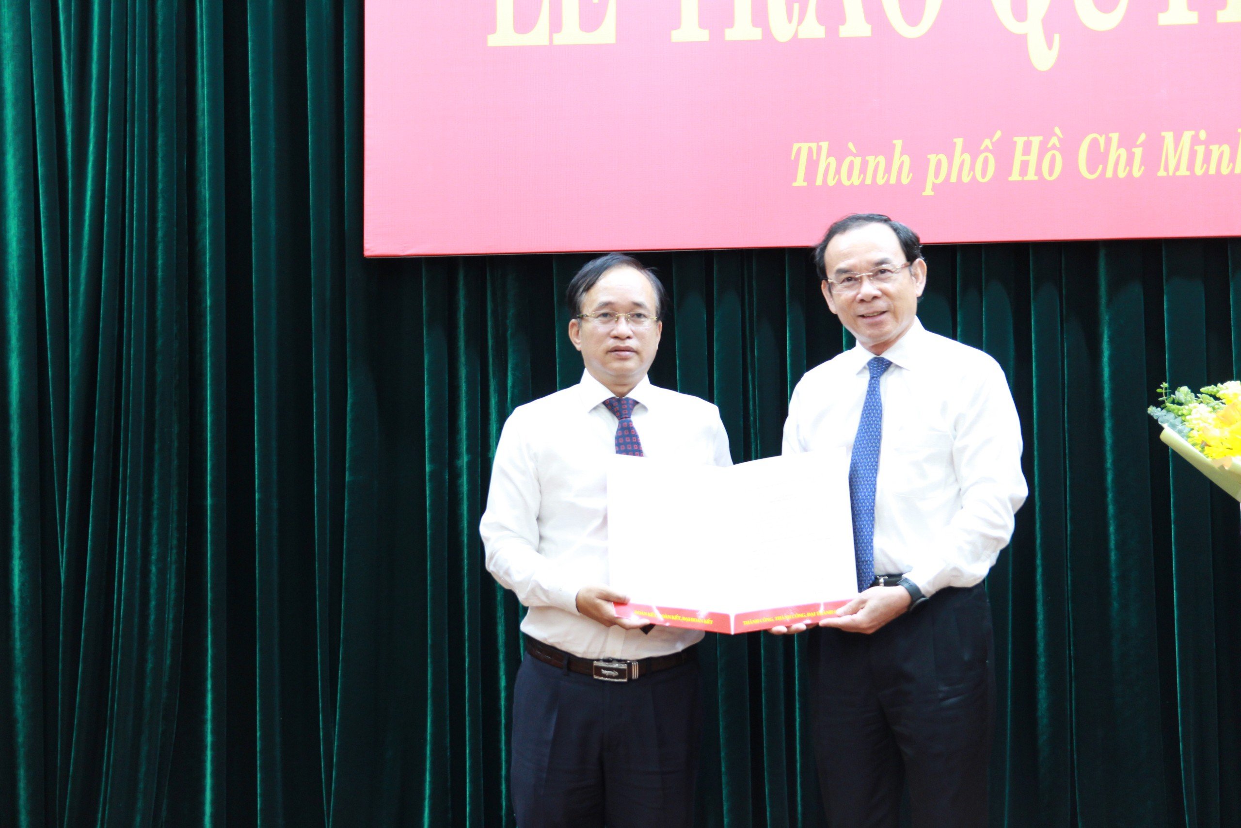 &Ocirc;ng Nguyễn Phước Hưng giữ chức B&iacute; thư Huyện ủy  Cần Giờ- Ảnh 1.