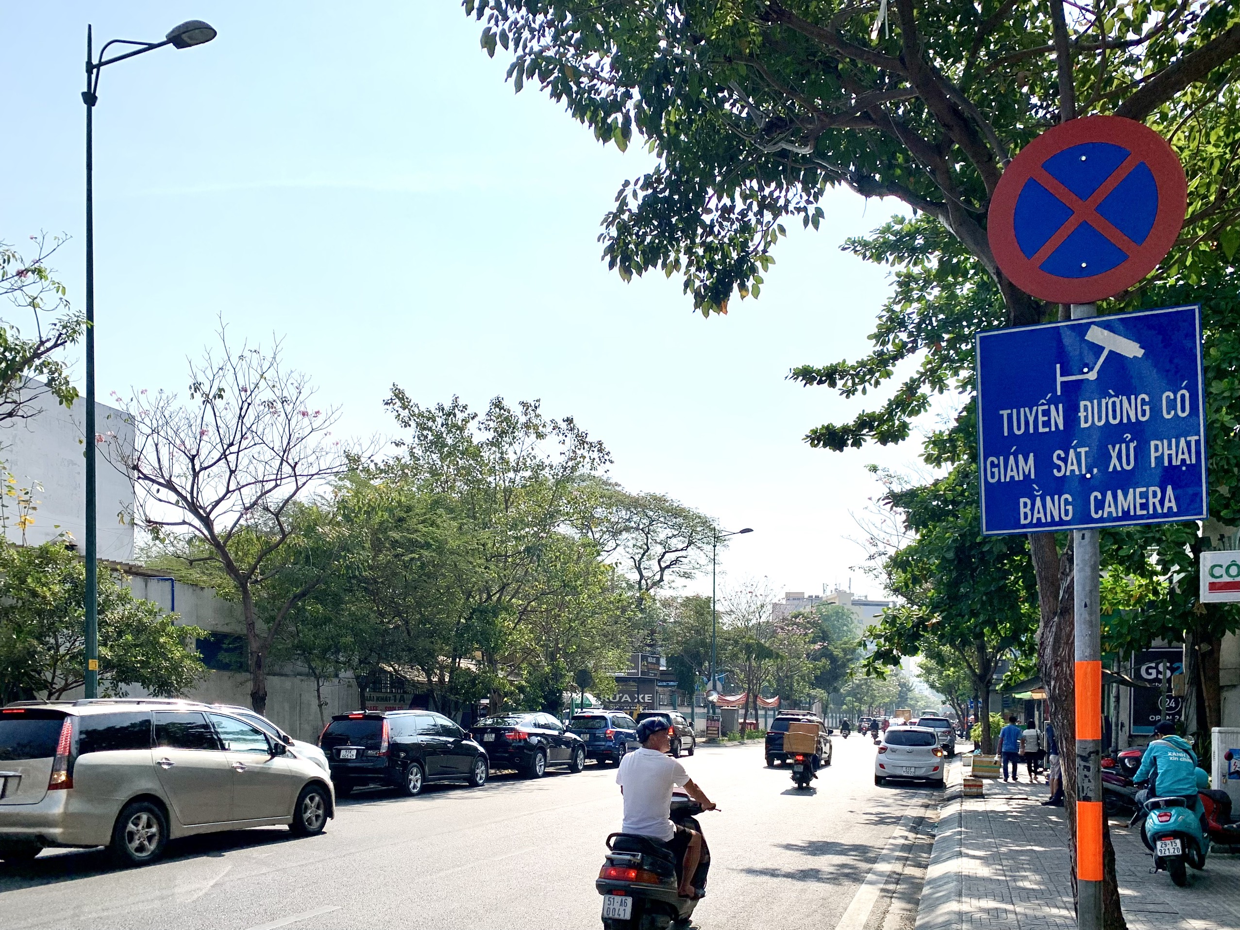 Ngao ng&aacute;n h&igrave;nh ảnh nhiều tuyến đường quanh s&acirc;n bay T&acirc;n Sơn Nhất- Ảnh 2.