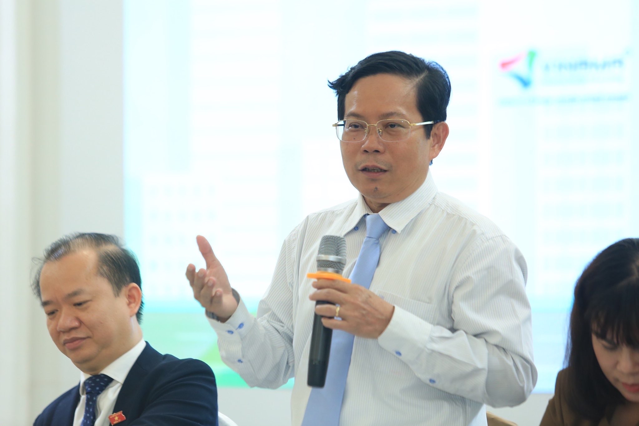 Gỡ vướng để quảng cáo ngoài trời phát triển- Ảnh 4.