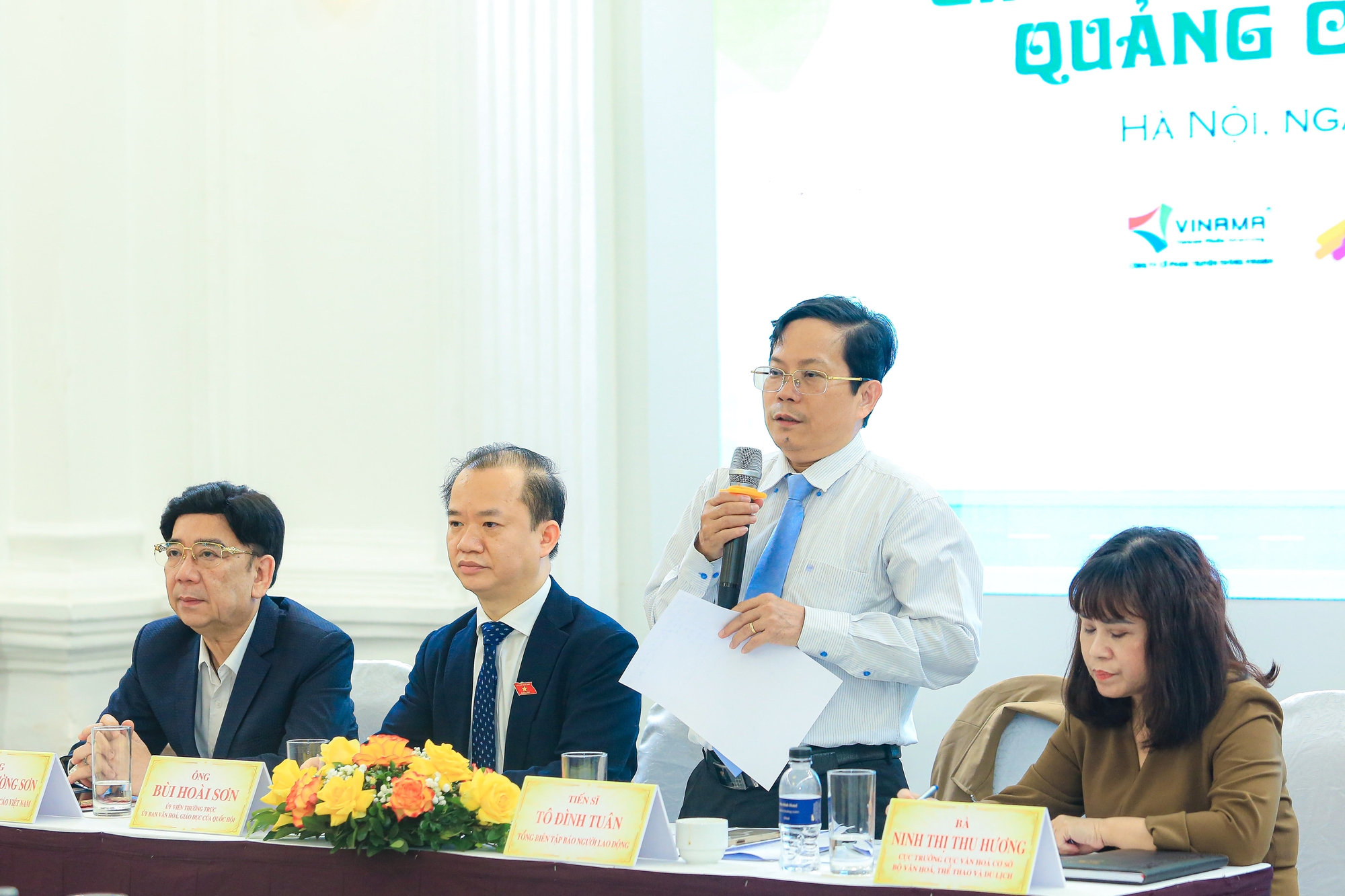 Gỡ vướng để quảng cáo ngoài trời phát triển- Ảnh 1.