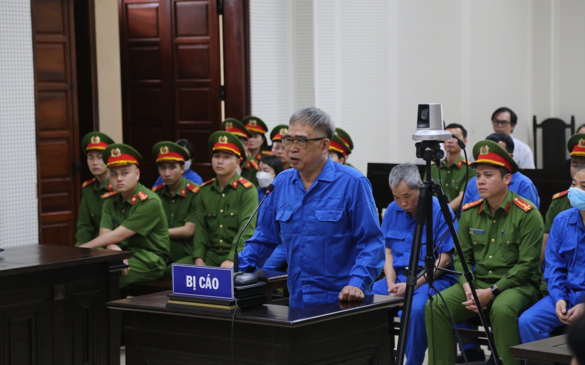 Ông Đỗ Hữu Ca bất ngờ thay đổi lời khai, nhận tội