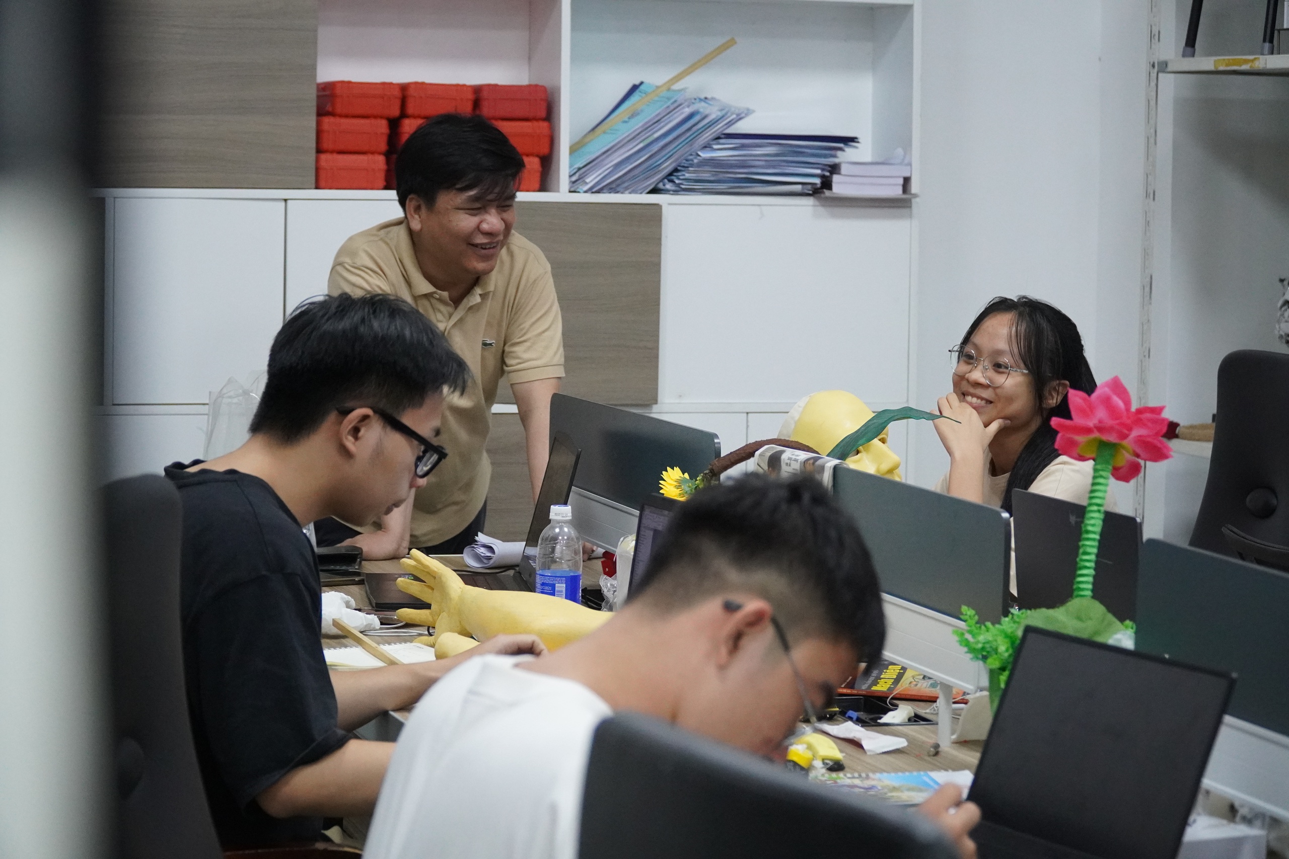 Ph&ograve;ng th&iacute; nghiệm mở cho sinh vi&ecirc;n nghi&ecirc;n cứu tr&iacute; tuệ nh&acirc;n tạo- Ảnh 2.