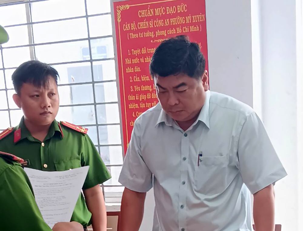 Bắt Ph&oacute; Chủ tịch UBND TP Long Xuy&ecirc;n- Ảnh 1.