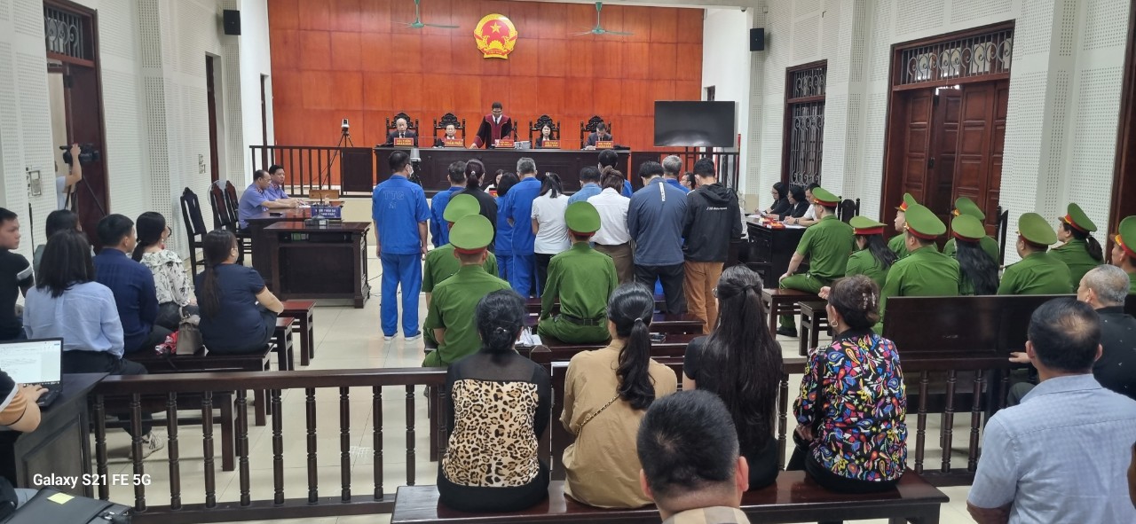 Bị cáo Đỗ Hữu Ca bị tuyên án 10 năm tù- Ảnh 2.