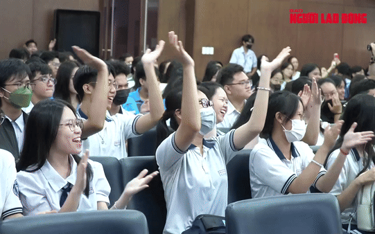 Trường ĐH Luật TP HCM “thấu hiểu” sinh viên trong vấn đề học phí