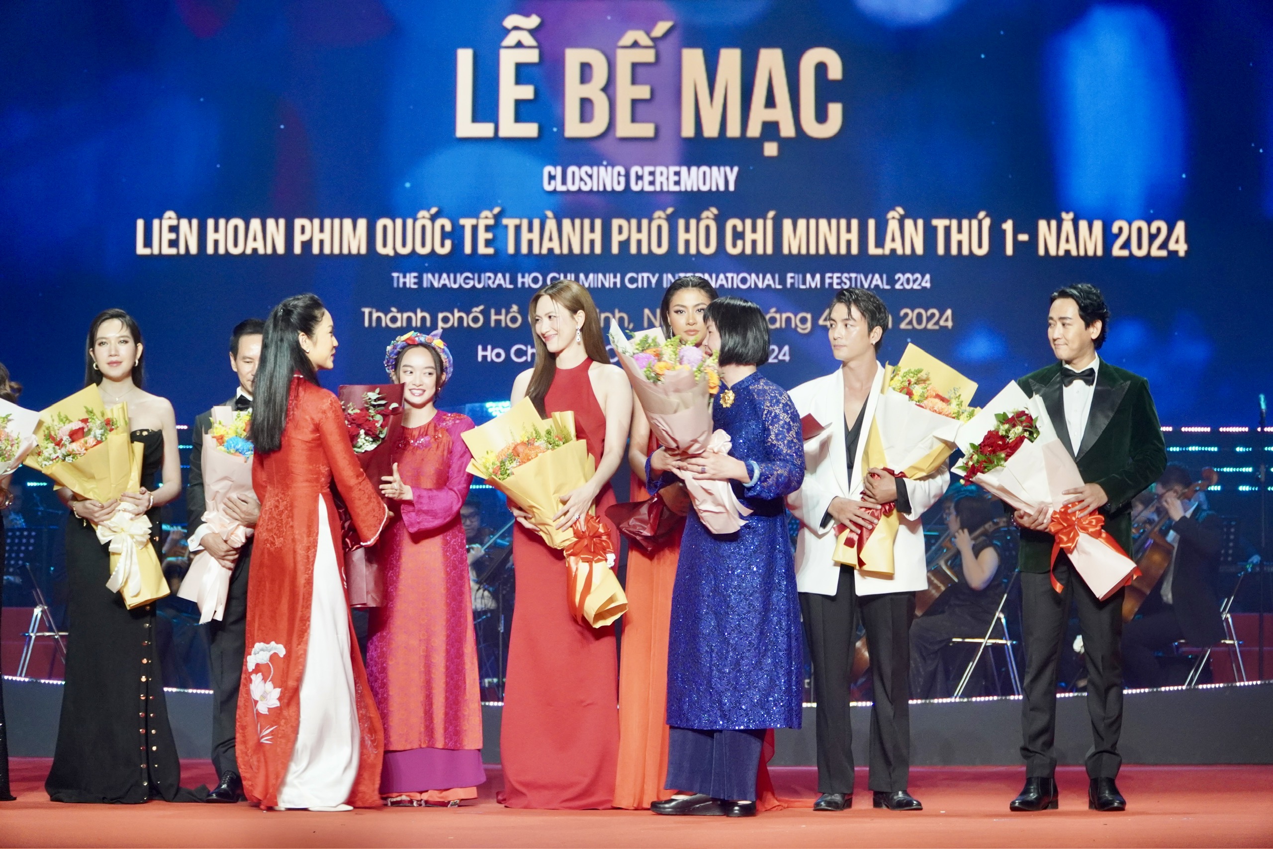 Bế mạc HIFF 2024: Hồ Trung Dũng, Thảo Trang h&aacute;t x&uacute;c cảm- Ảnh 3.