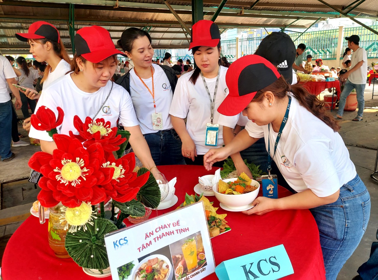 B&aacute;o Người Lao động v&agrave; LĐLĐ quận B&igrave;nh T&acirc;n hợp t&aacute;c tuy&ecirc;n truyền, chăm lo cho CNVC-LĐ- Ảnh 8.