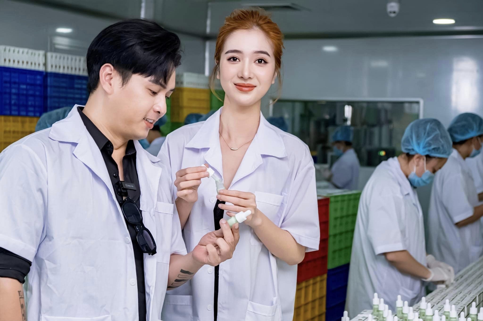 Ca sĩ Hồ Quang Hiếu rời ghế chủ tịch c&ocirc;ng ty mỹ phẩm v&igrave; qu&aacute; kh&oacute; khăn- Ảnh 1.