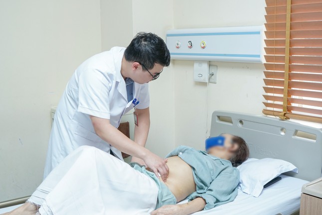 Người phụ nữ có 2 bàng quang- Ảnh 1.
