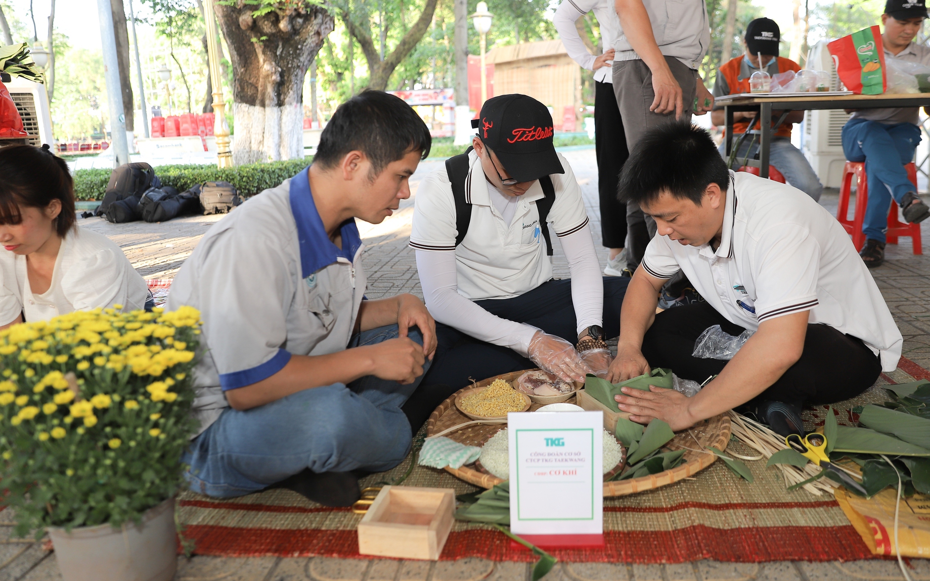 Một doanh nghiệp mời công nhân cũ trở lại với nhiều ưu đãi