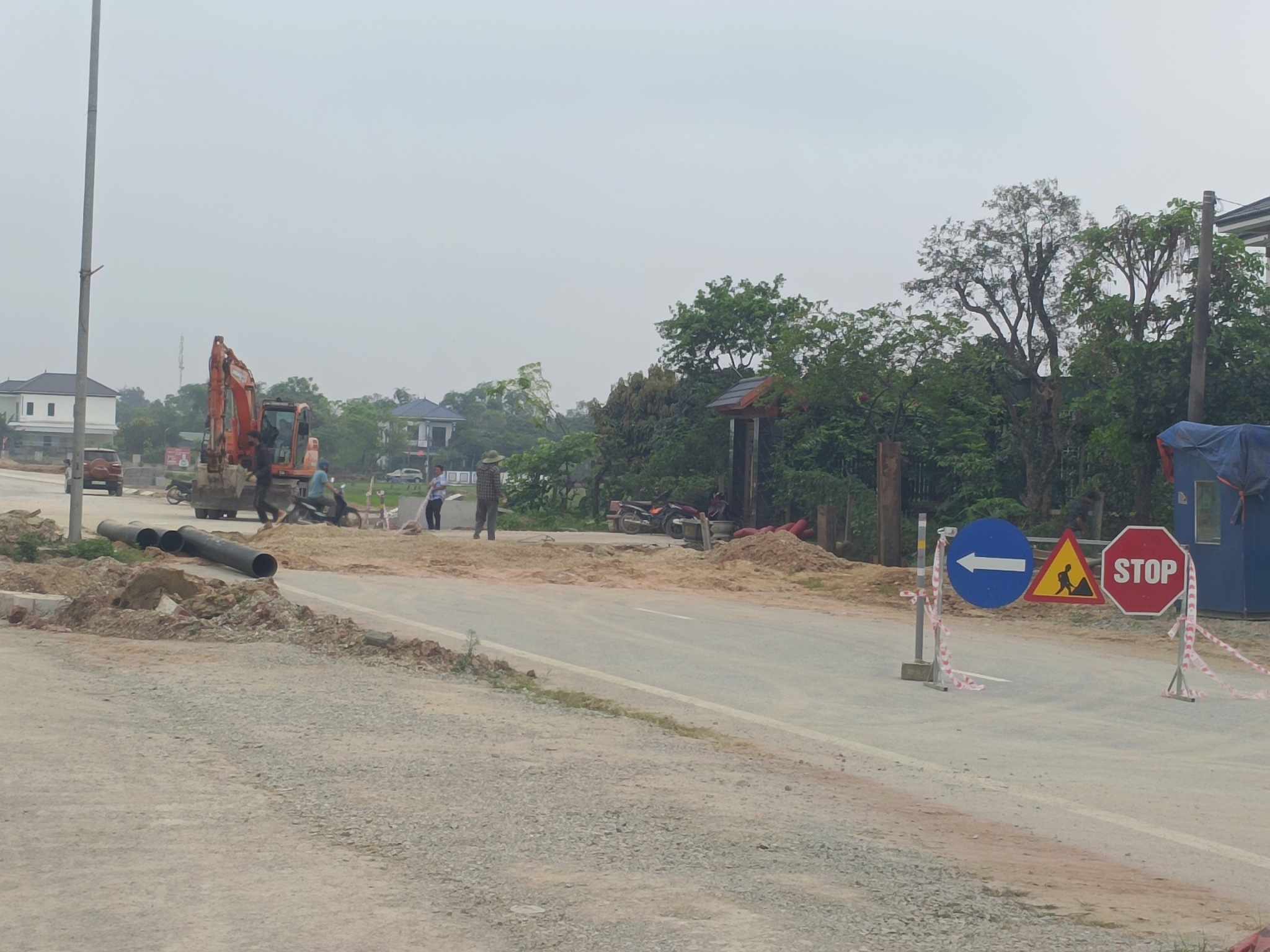 Ph&aacute;t hiện nam thanh ni&ecirc;n tử vong dưới hố c&ocirc;ng tr&igrave;nh dự &aacute;n ng&agrave;n tỉ đồng- Ảnh 2.