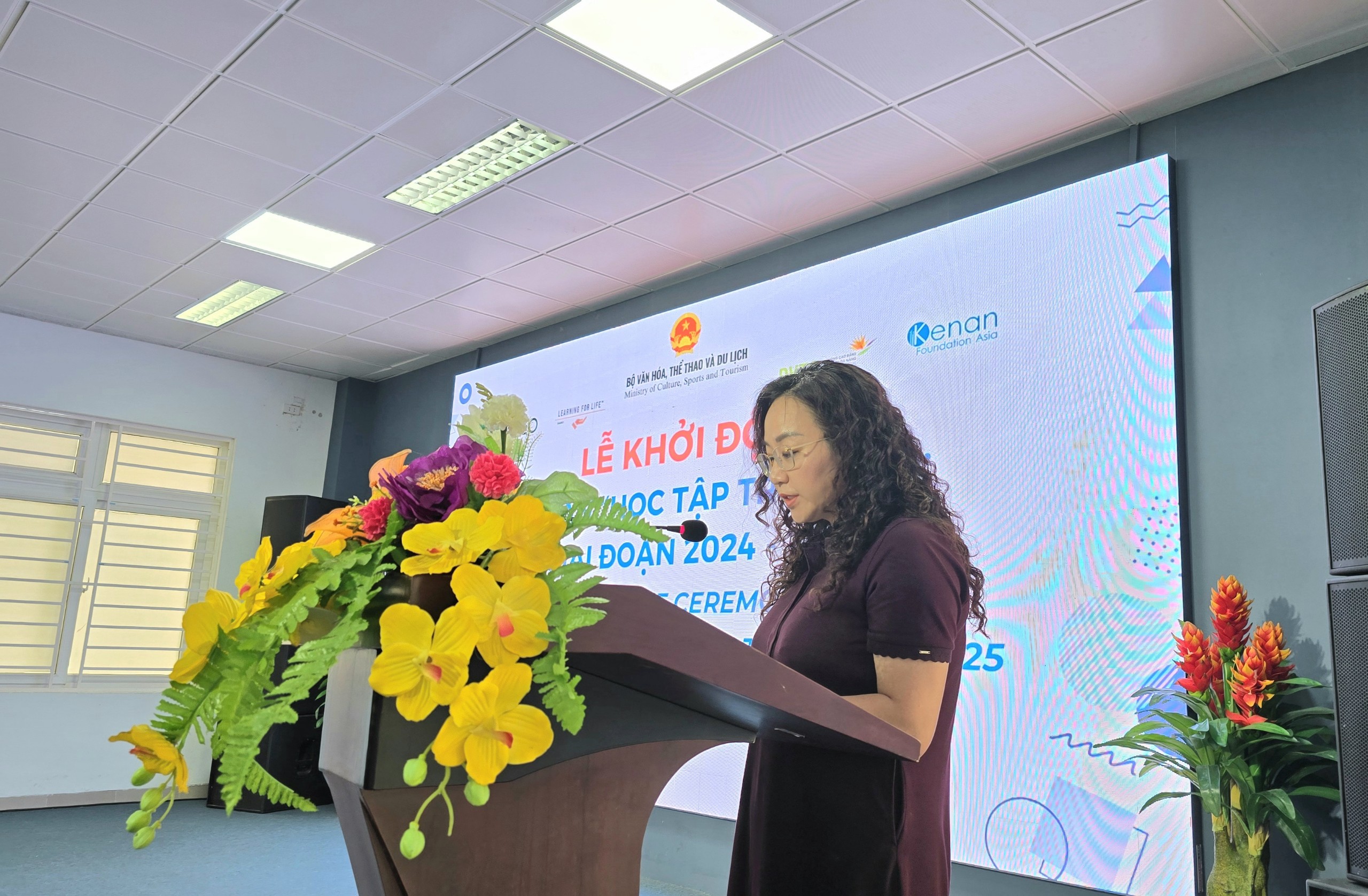 Gần 900 sinh vi&ecirc;n ng&agrave;nh du lịch thụ hưởng chương tr&igrave;nh &ldquo;Học tập trọn đời&rdquo;- Ảnh 2.