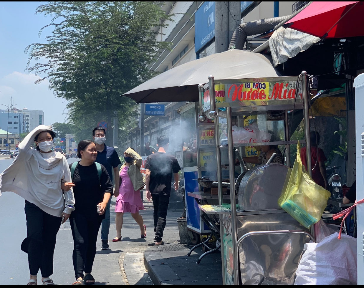 Khổ v&igrave; kh&oacute;i nướng- Ảnh 2.