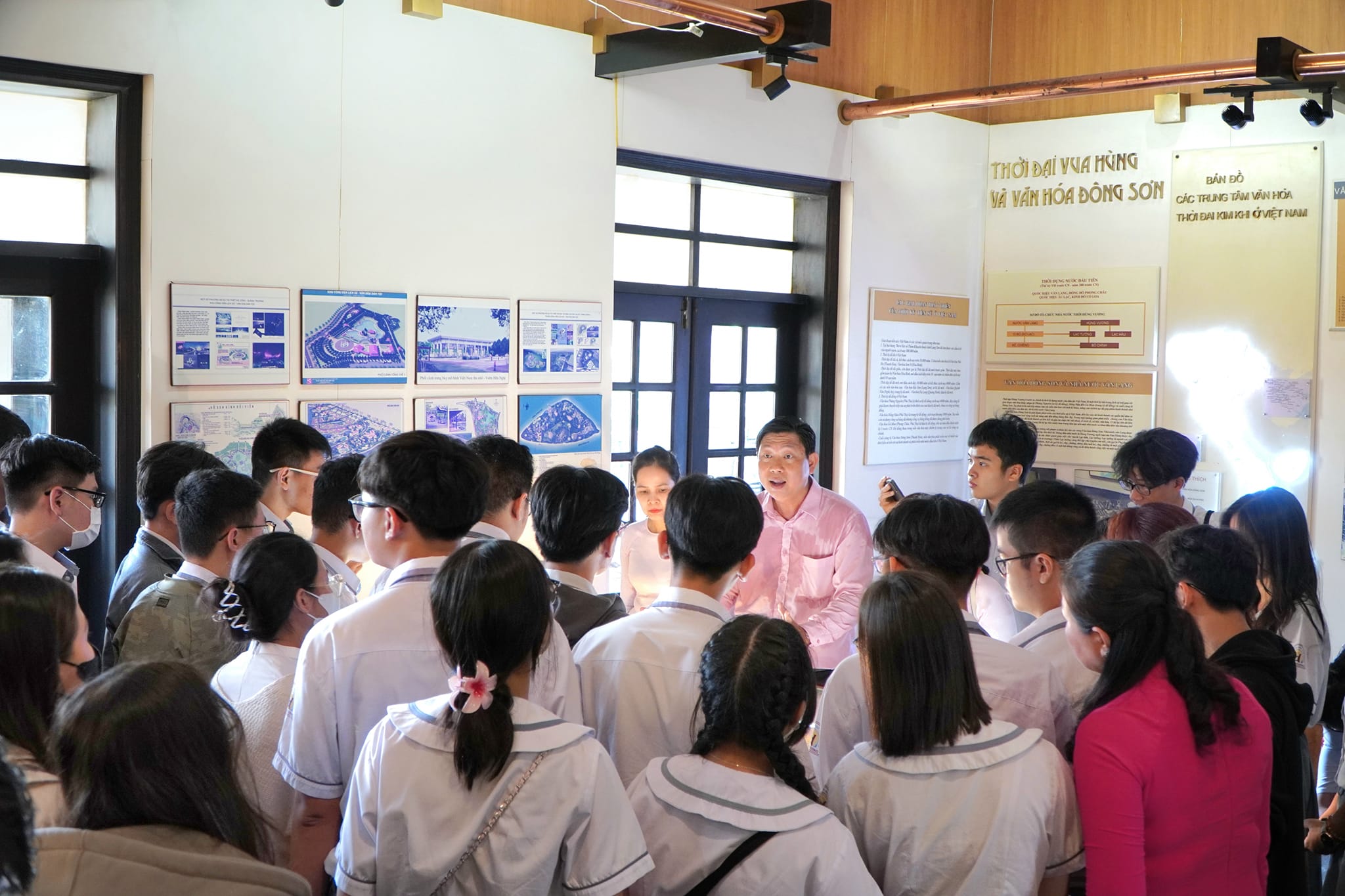 Lễ Giỗ Tổ Hùng Vương ở ngôi trường đặc biệt- Ảnh 3.