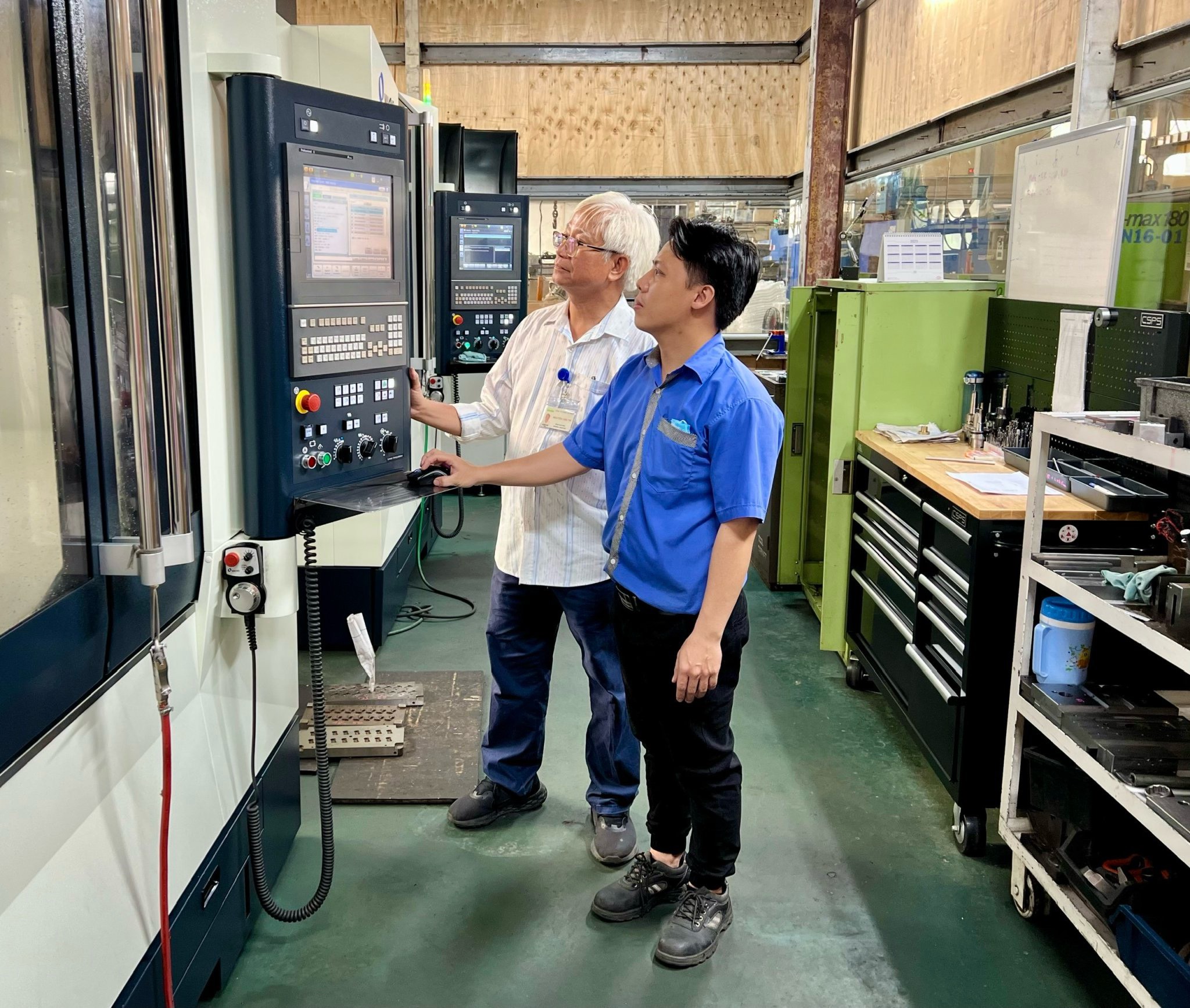 NÂNG BƯỚC NGƯỜI LAO ĐỘNG: Người thợ cả tận tâm- Ảnh 1.