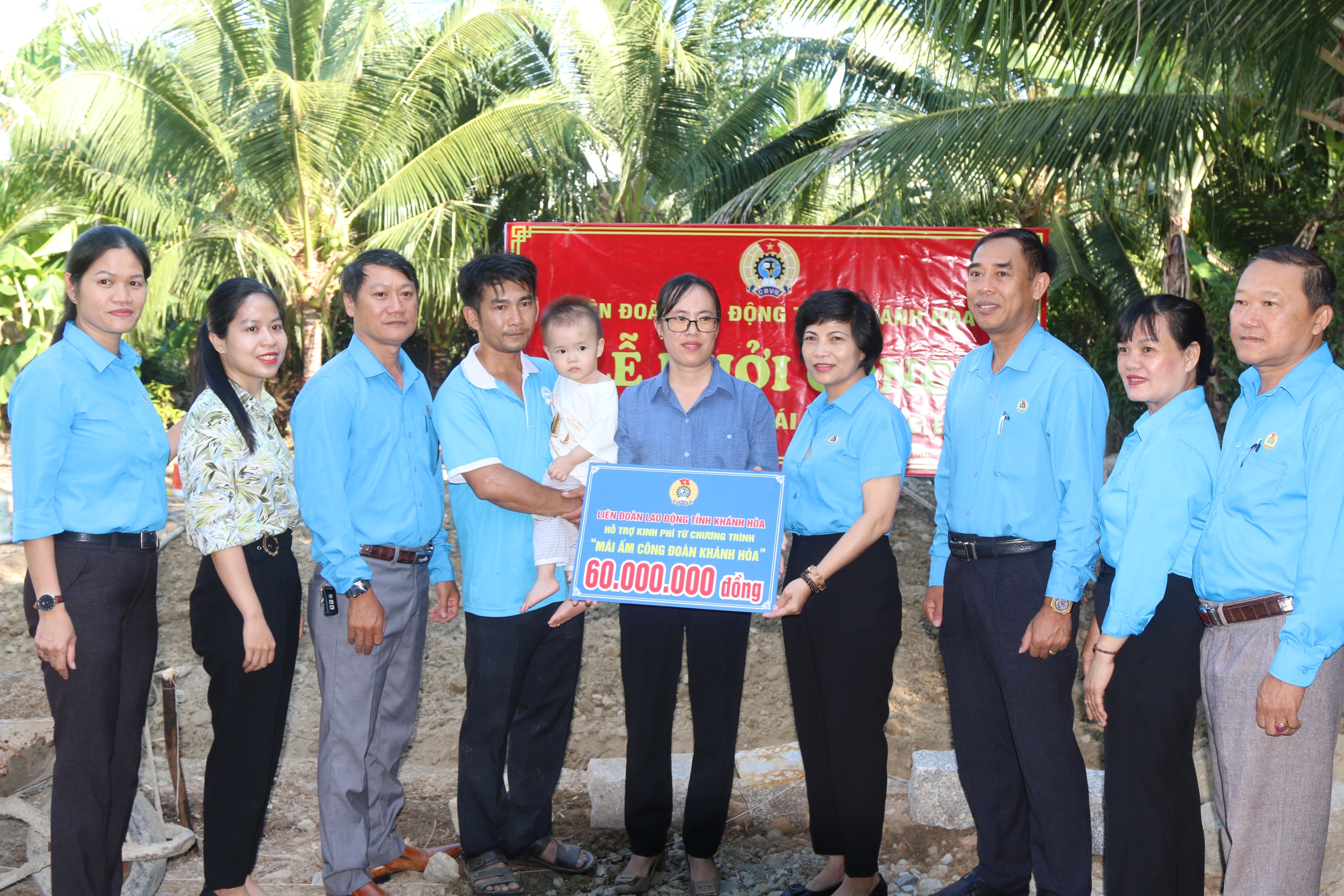 Khởi công xây dựng Mái ấm Công đoàn ở Khánh Hòa
- Ảnh 3.