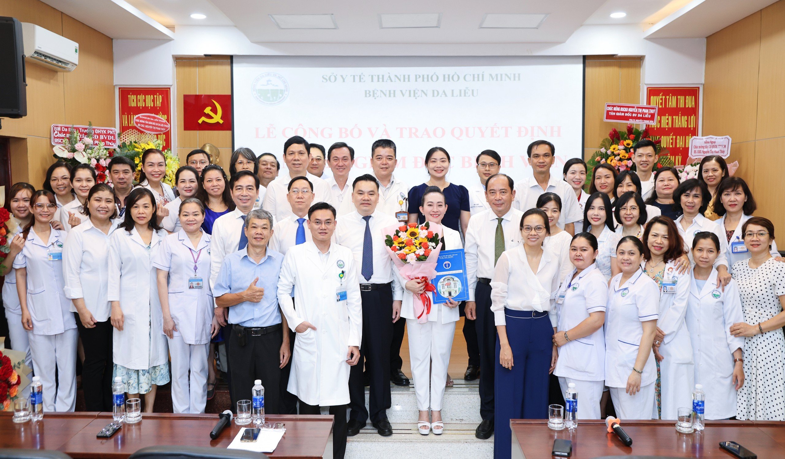 Bệnh viện Da liễu TP HCM có nữ giám đốc mới- Ảnh 2.
