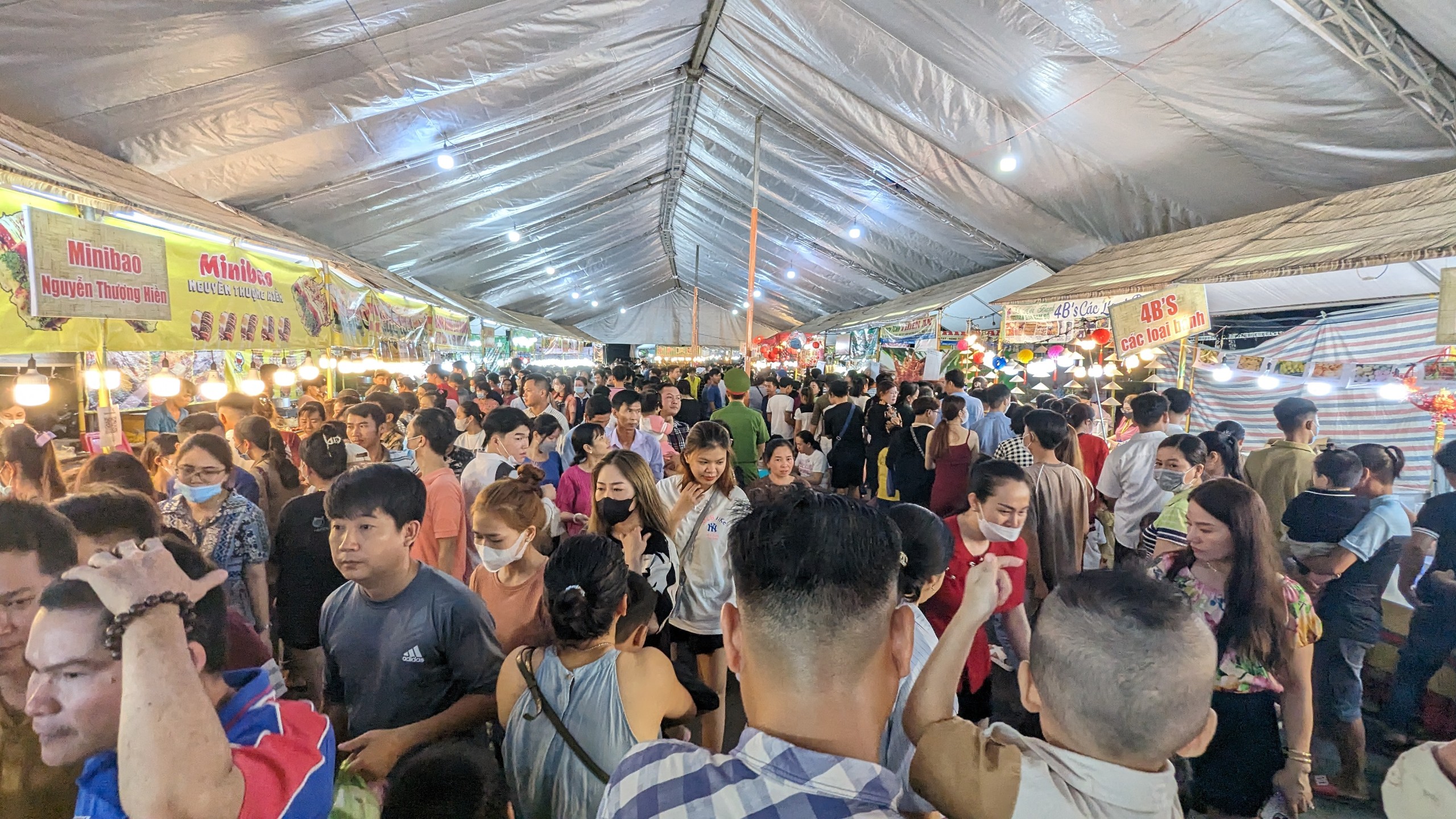 Giỗ Tổ Hùng Vương, đến Cần Thơ thưởng thức 100 loại bánh- Ảnh 16.