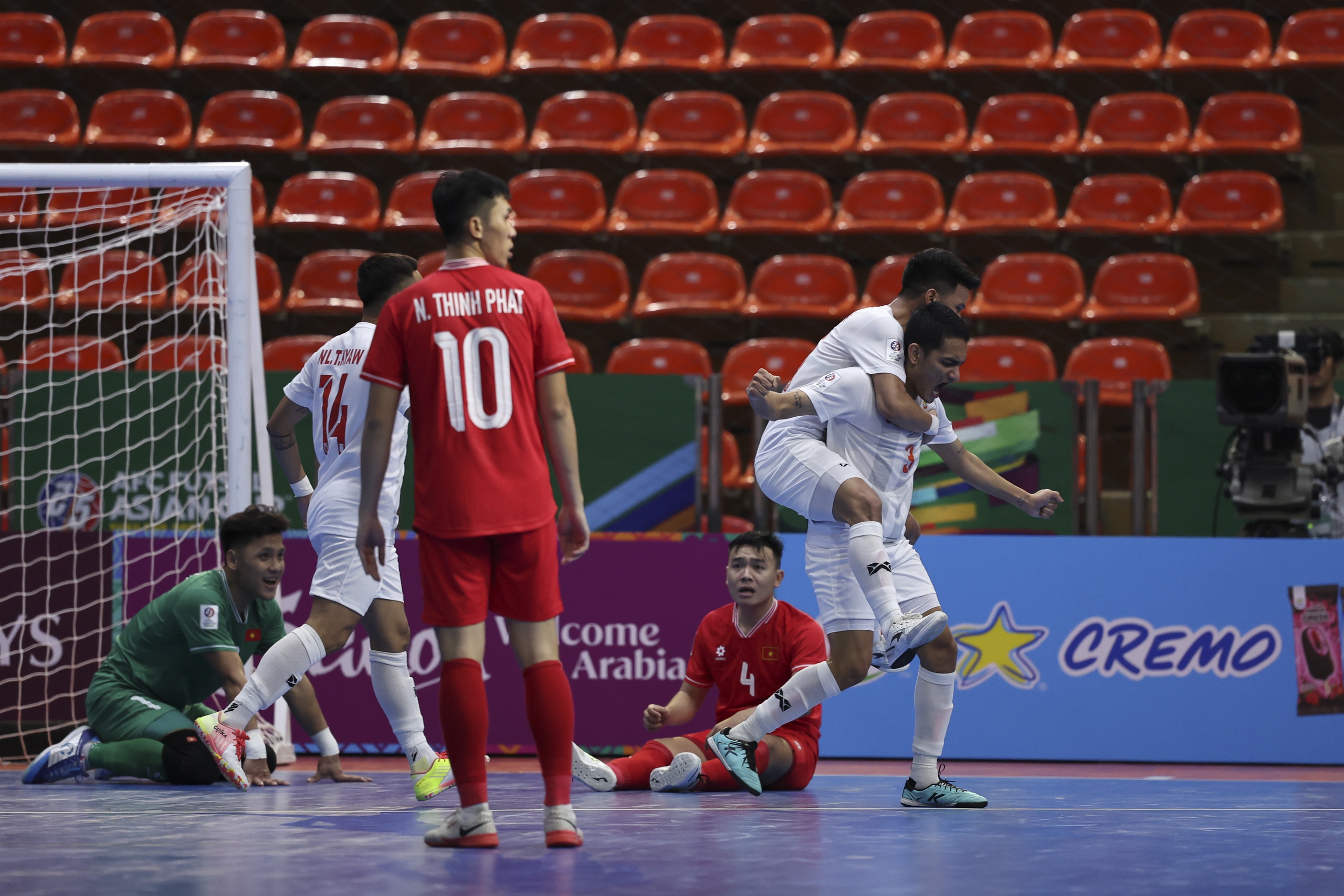 Futsal Việt Nam bị Myanmar chia điểm ng&agrave;y ra qu&acirc;n giải ch&acirc;u &Aacute;- Ảnh 5.