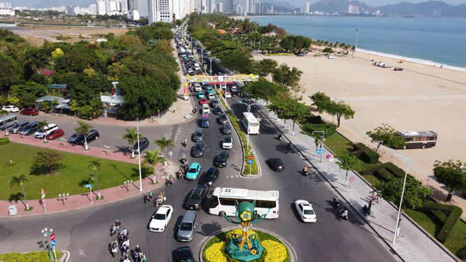 Giá vé máy bay tăng cao, du khách sẽ chọn đường bộ để du lịch Nha Trang trong dịp lễ 30-4 và 1-5 tới
