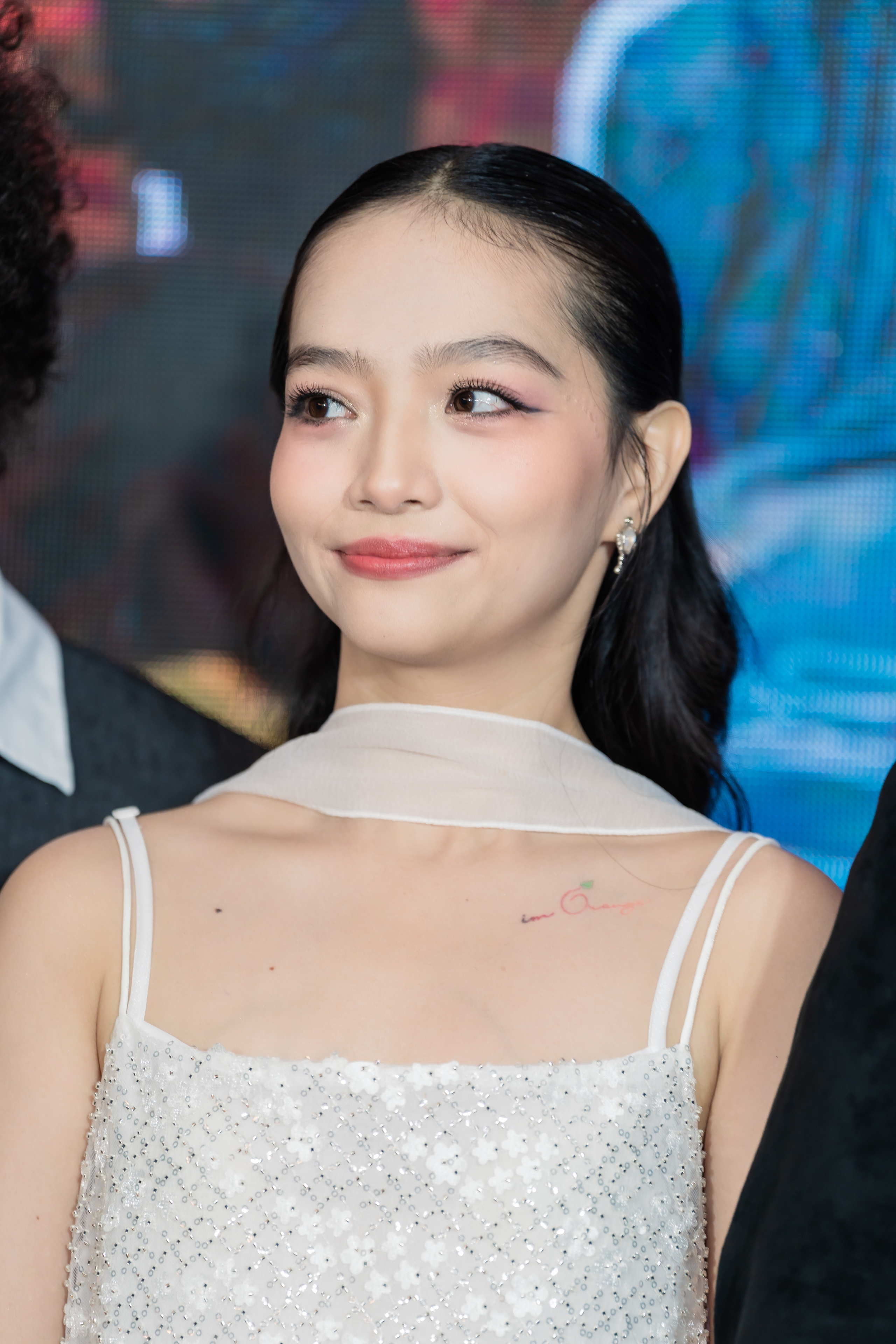Ho&agrave;ng Yến Chibi v&agrave; Jun Vũ quyến rũ tr&ecirc;n thảm đỏ- Ảnh 7.