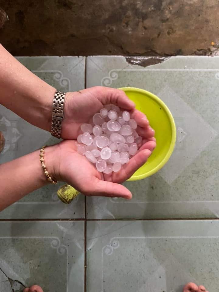 Mưa đá cực lớn tại Quảng Nam- Ảnh 2.