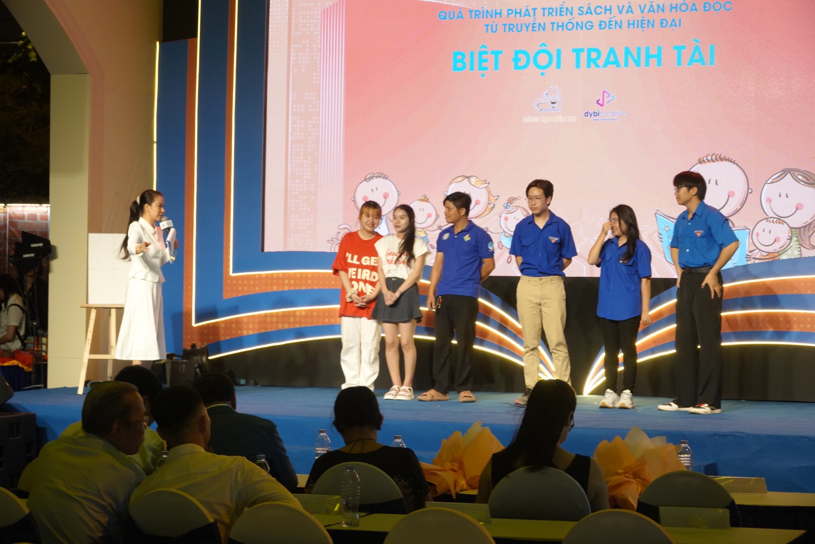 Gi&aacute; trị tinh hoa của tư liệu cổ- Ảnh 5.