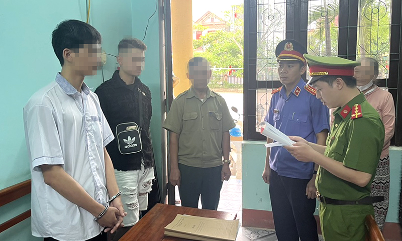 Bắt giữ nam thanh niên về hành vi