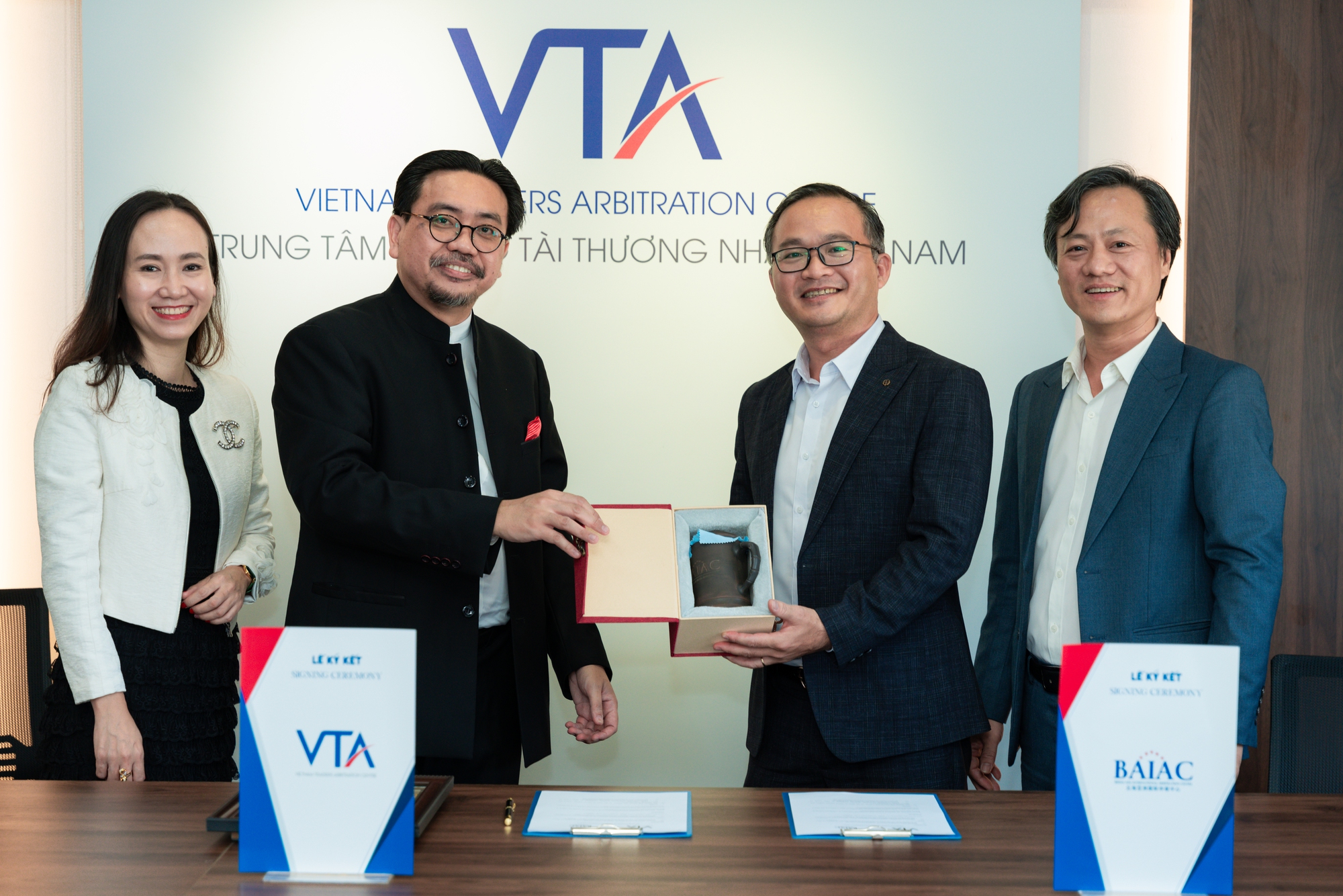 Lễ ký kết thỏa thuận hợp tác chiến lược- Ảnh 5. Lễ ký kết thỏa thuận hợp tác chiến lược- Ảnh 5.
