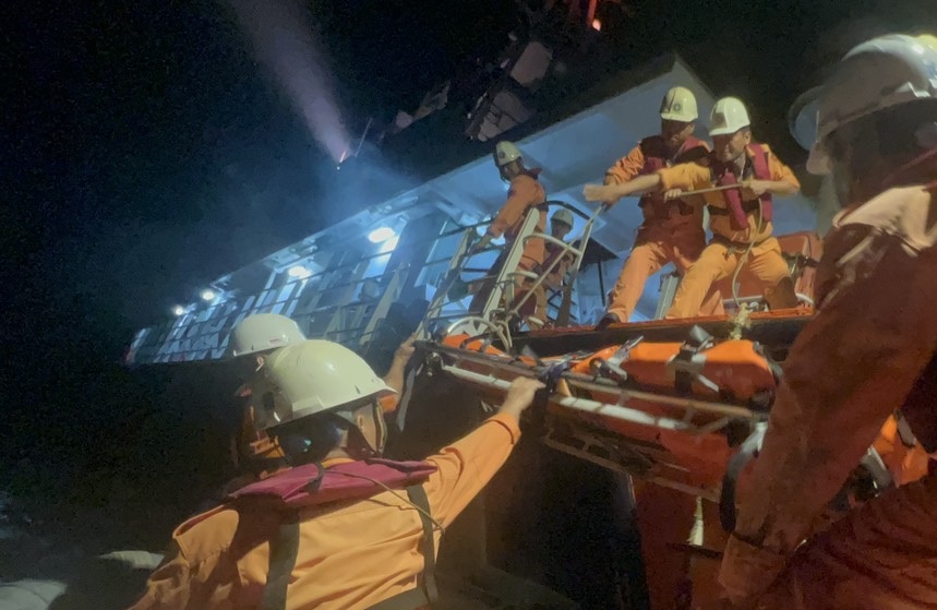 Một thuyền vi&ecirc;n ngoại quốc bị tai nạn lao động tử vong tr&ecirc;n biển- Ảnh 1.