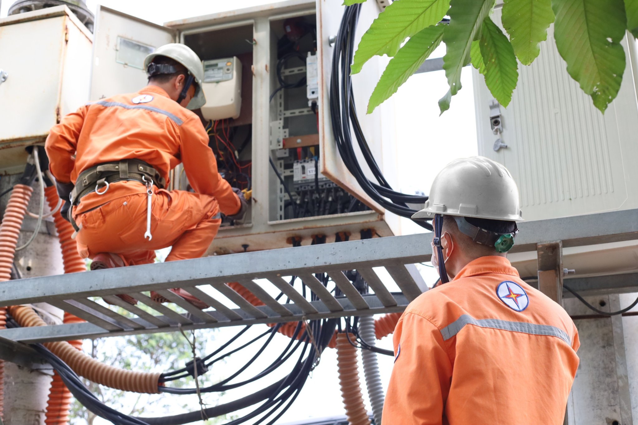 EVNCPC: C&ocirc;ng t&aacute;c tiết kiệm điện c&oacute; nhiều chuyển biến t&iacute;ch cực nhờ c&aacute;c giải ph&aacute;p thiết thực- Ảnh 5.
