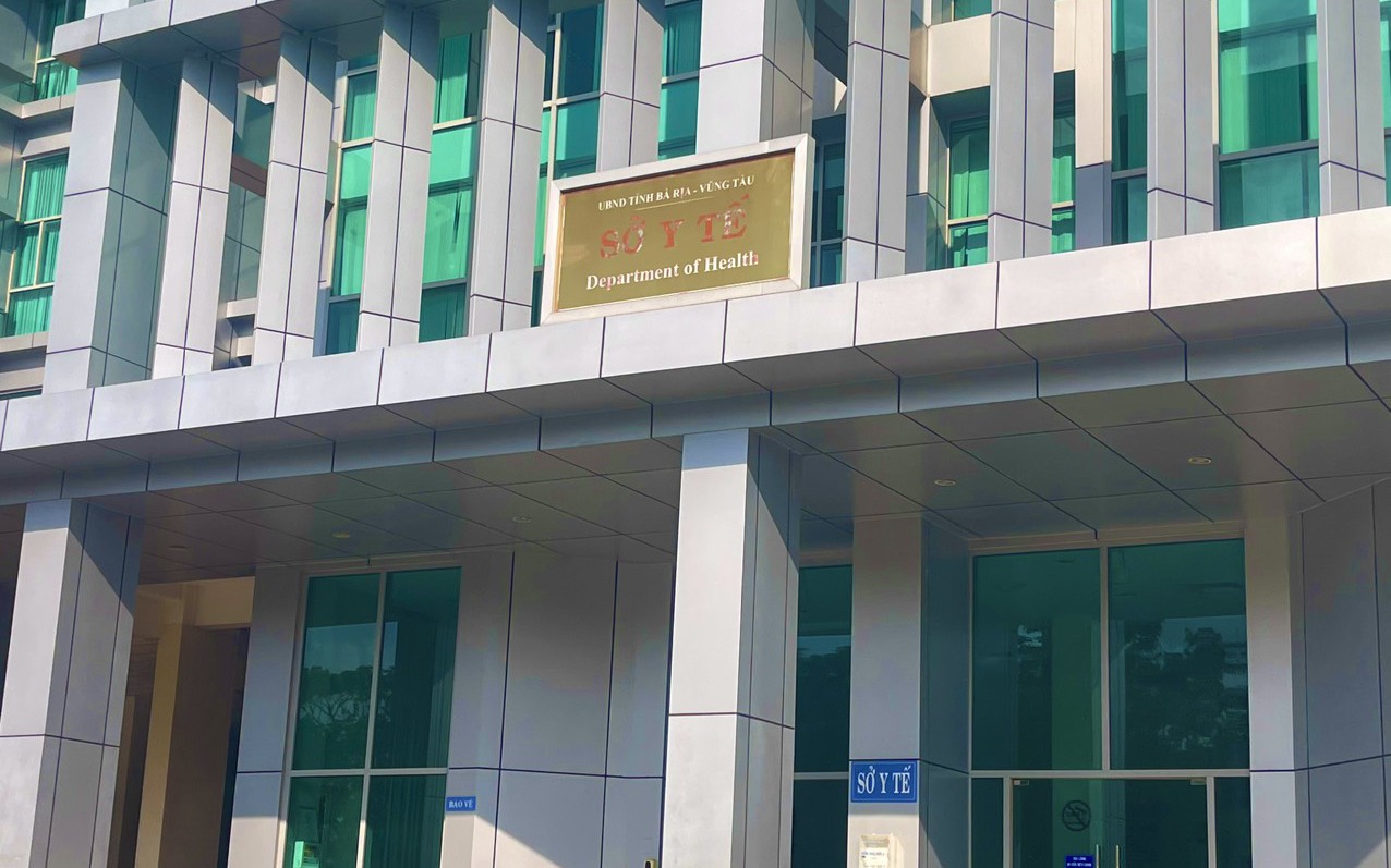 Bắt tạm giam, khám xét nơi làm việc 1 phó phòng Sở Y tế BR-VT và 1 giám đốc doanh nghiệp
