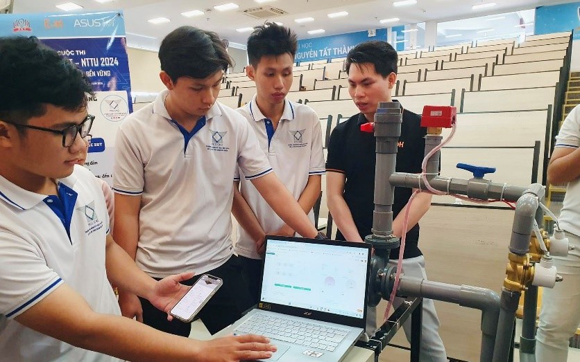 Dự án Hệ thống bơm nước IOT dành giải nhất cuộc thi Sáng tạo IOT