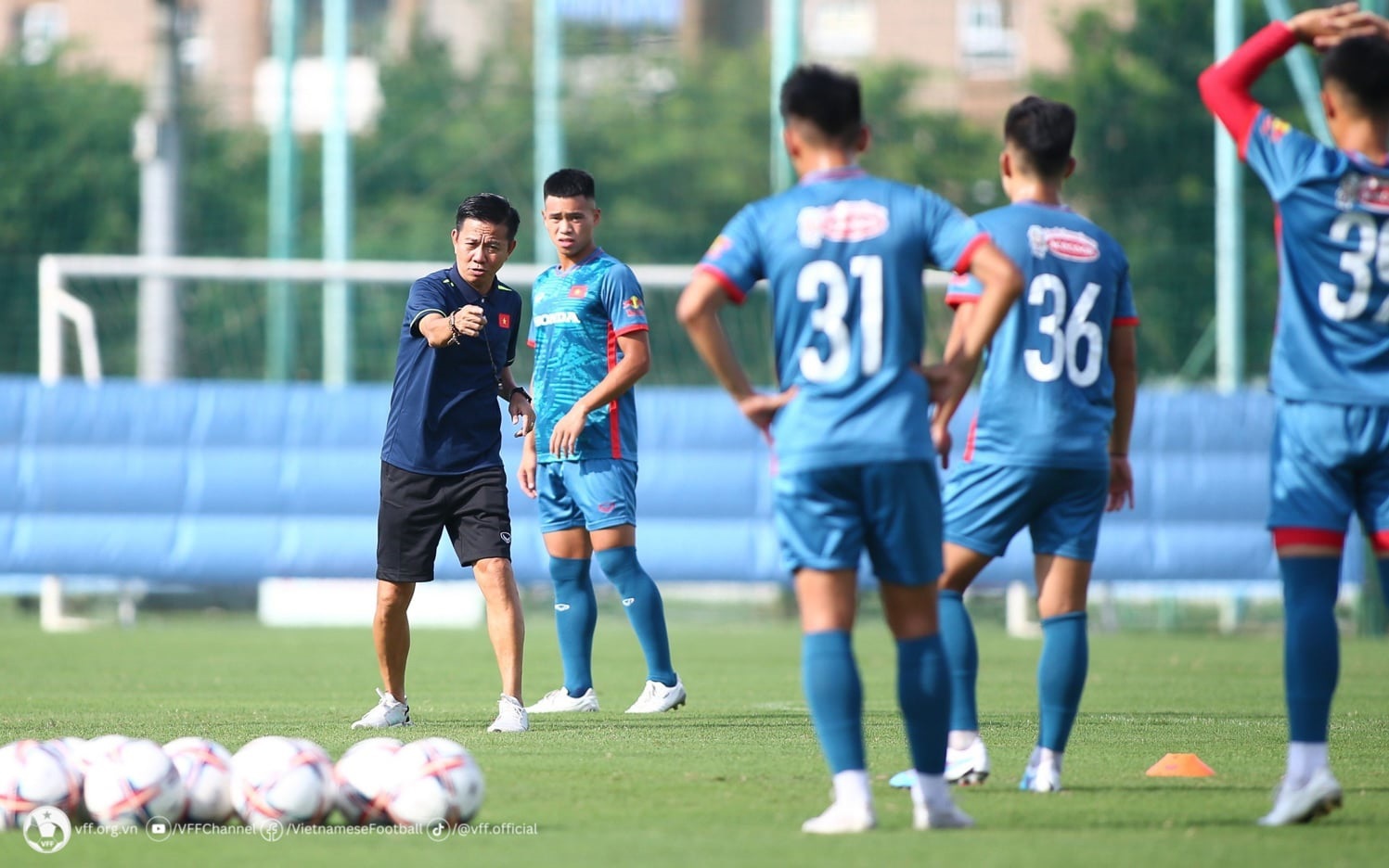 HLV Hoàng Anh Tuấn làm mới U23 Việt Nam