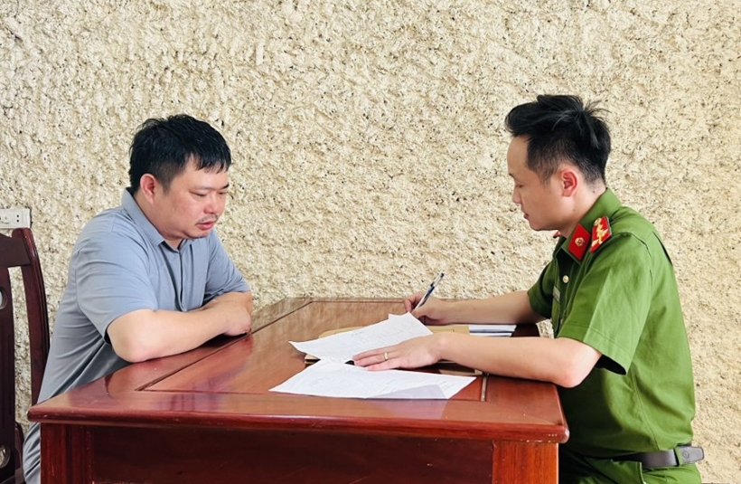 Nhiều &ldquo;qu&yacute; b&agrave;&rdquo; tham gia đường d&acirc;y đ&aacute;nh bạc 1 tỉ đồng/ng&agrave;y- Ảnh 3.