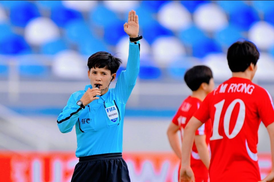 Nữ trọng tài Việt Nam được FIFA mời điều hành giải quốc tế tại Pháp- Ảnh 1.