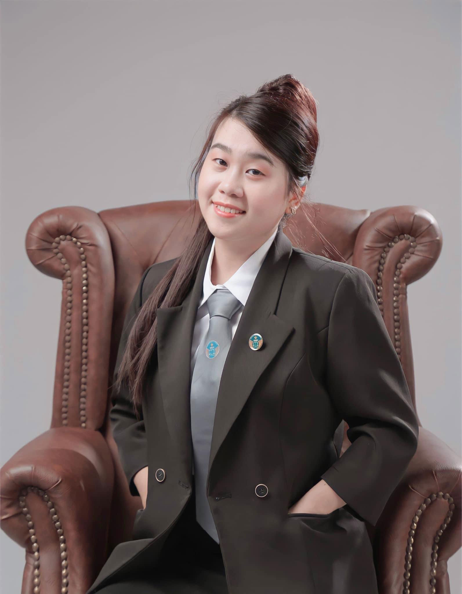 Nữ luật sư 9X ham học hỏi- Ảnh 1.