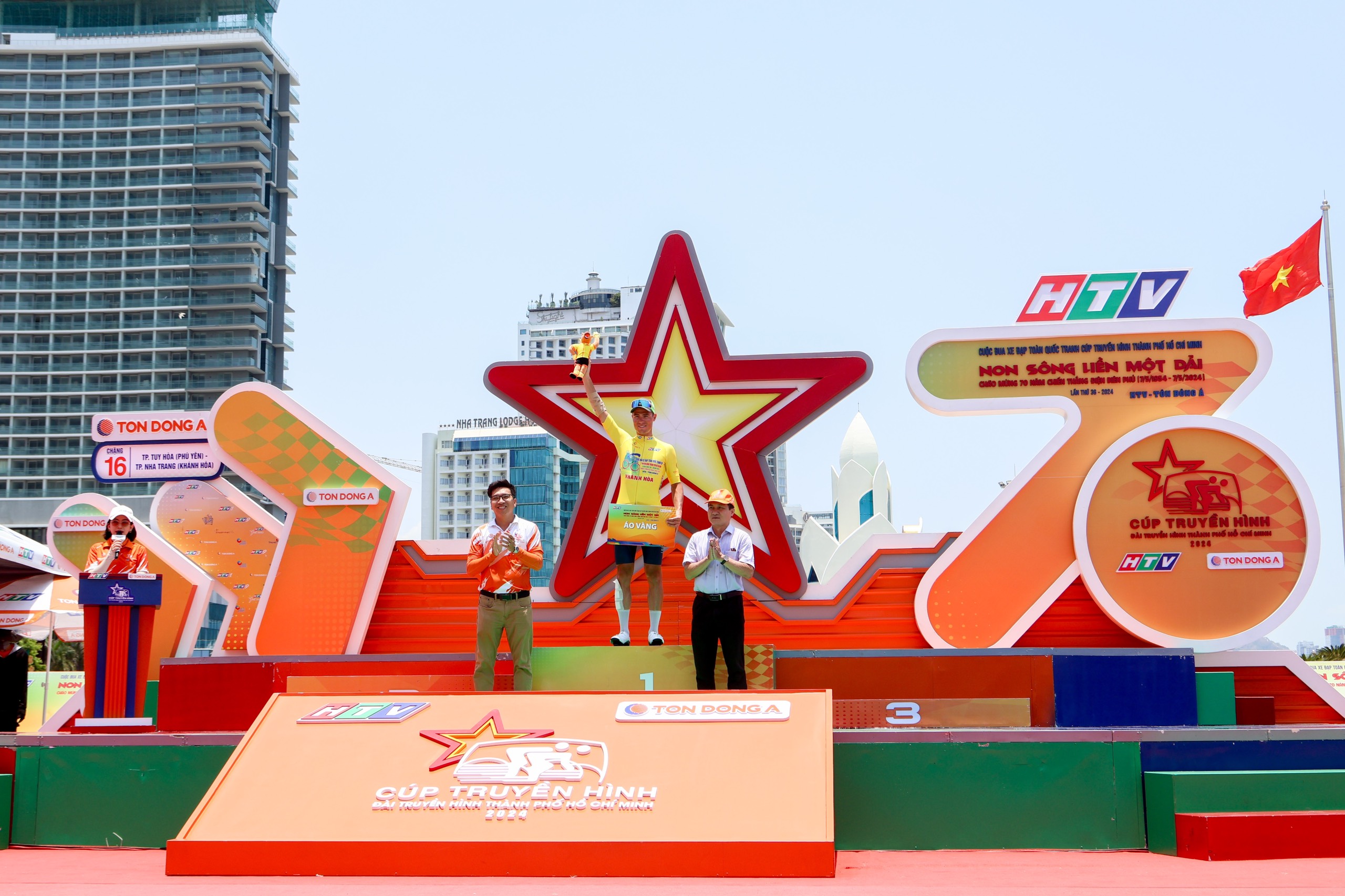 L&ecirc; Nguyệt Minh thắng chặng đầu ti&ecirc;n, tại TP biển Nha Trang- Ảnh 7.