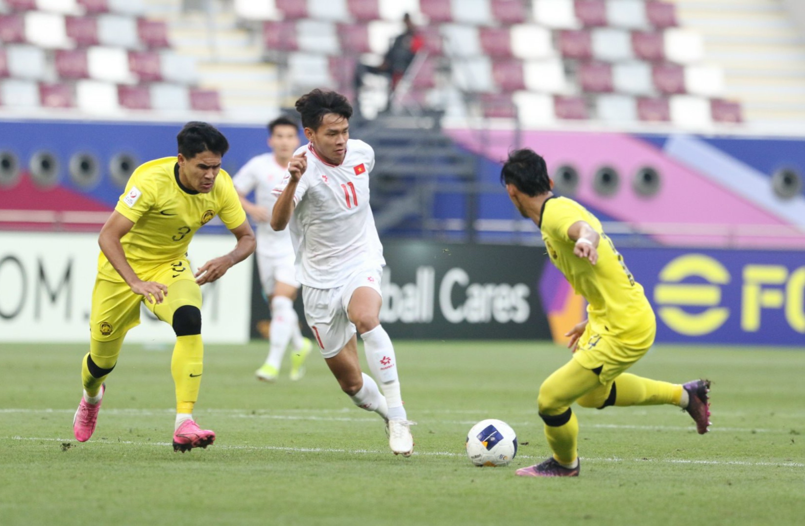 HLV Ho&agrave;ng Anh Tuấn tự h&agrave;o với m&agrave;n tr&igrave;nh diễn của U23  Việt Nam - Ảnh 2.