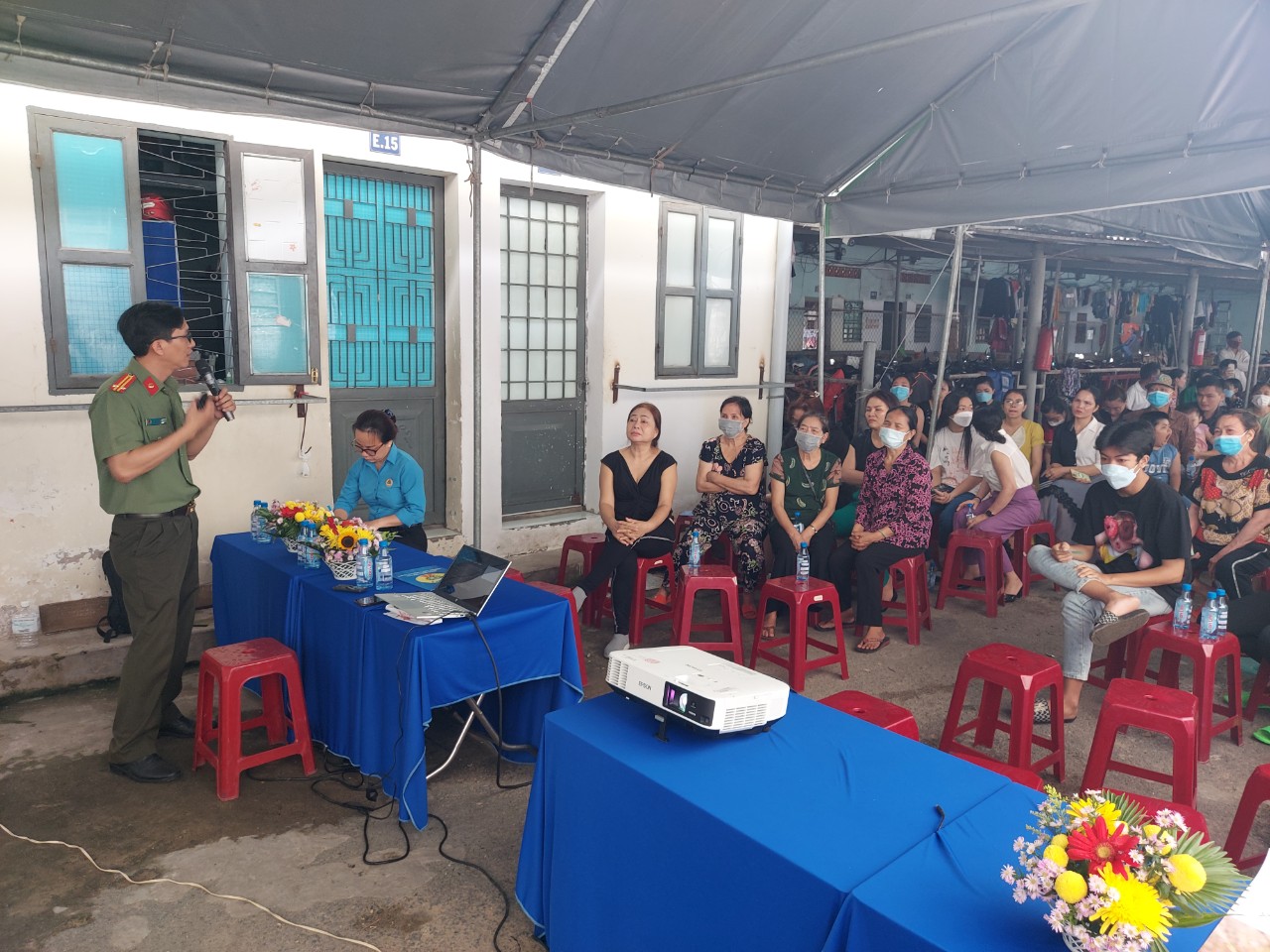 Người lao động mất Facebook nguy hiểm hơn mất tài khoản ngân hàng?- Ảnh 1.