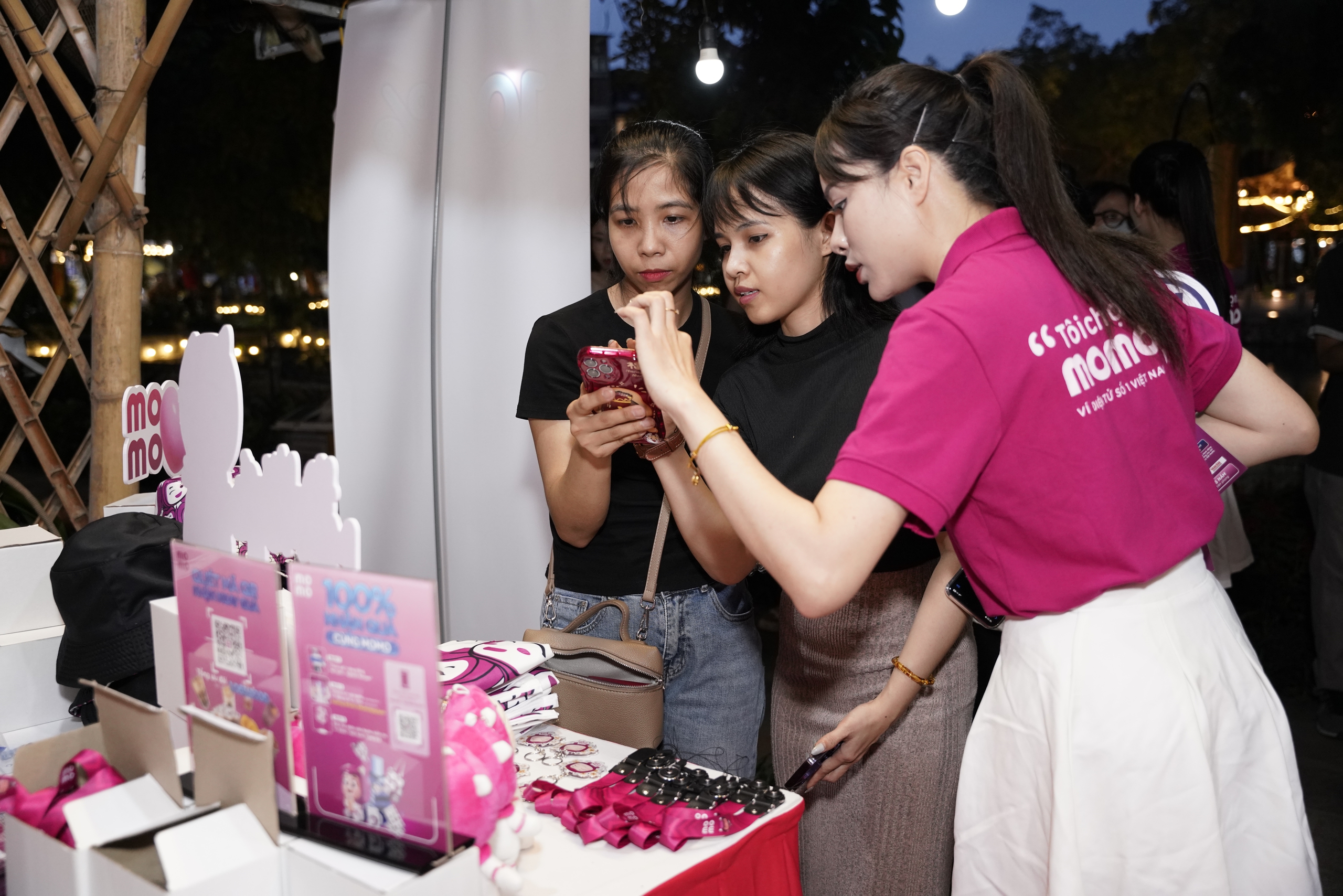 Fintech MoMo lan tỏa văn hóa đọc trên môi trường số- Ảnh 1.