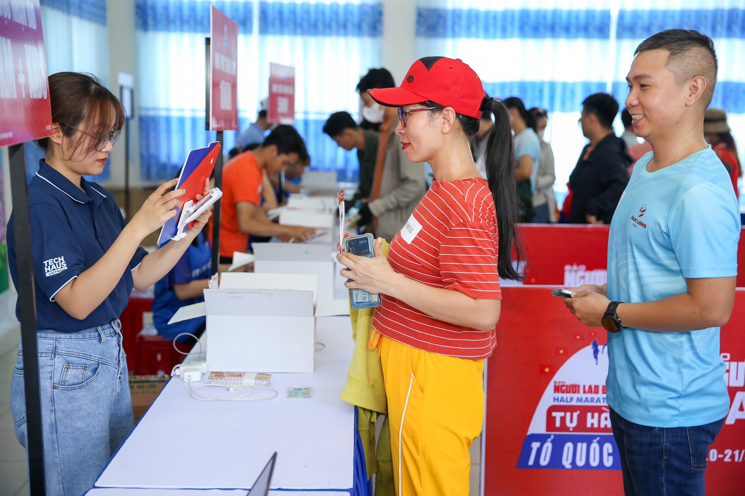 Hàng ngàn runner háo hức chờ tranh tài Giải half-marathon