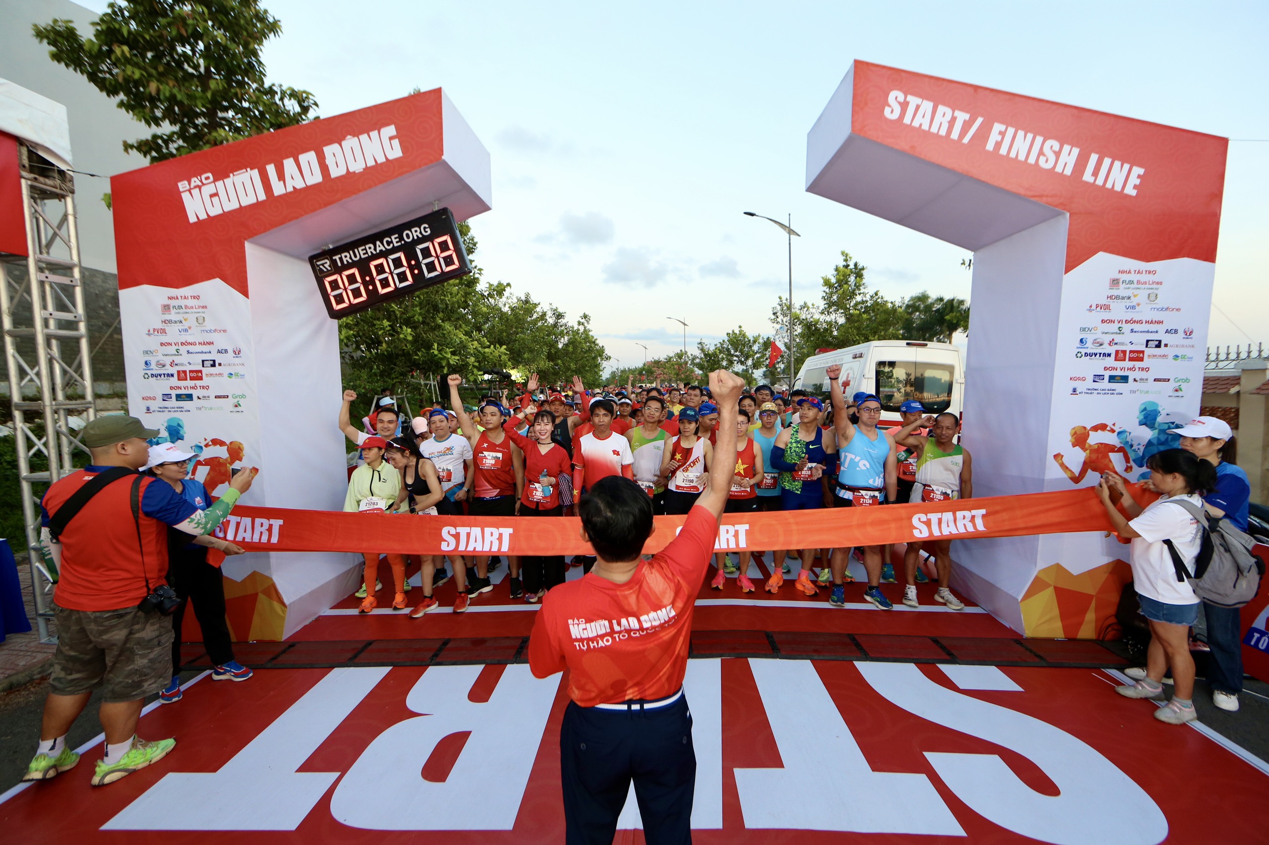 Bế mạc Giải half-marathon “Tự hào Tổ quốc tôi”- Ảnh 1.