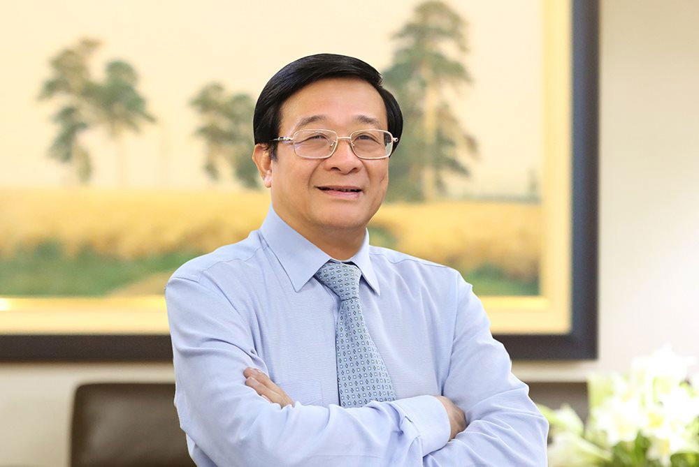 TS NGUYỄN QUỐC H&Ugrave;NG