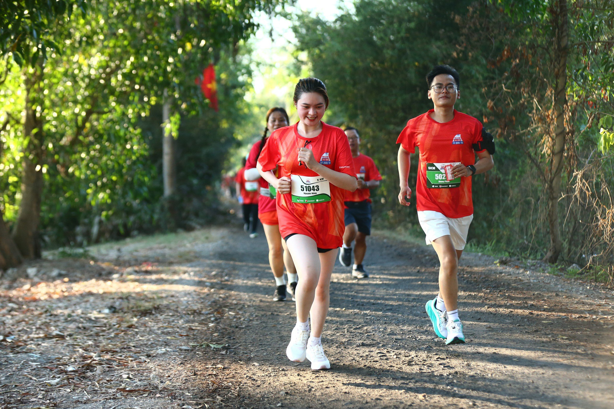 Giải half-marathon "Tự hào Tổ quốc tôi": Tranh tài sôi động, kết thúc trọn vẹn- Ảnh 1.