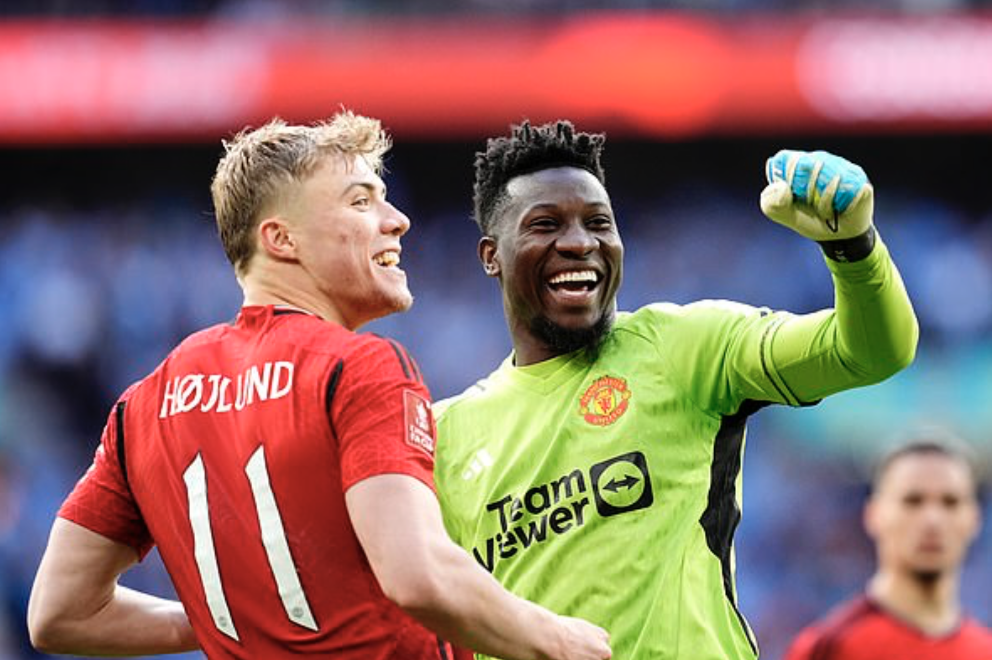 Rượt đuổi kh&ocirc;ng tưởng, Coventry City vuột chiến thắng kh&oacute; tin trước Man United- Ảnh 2.